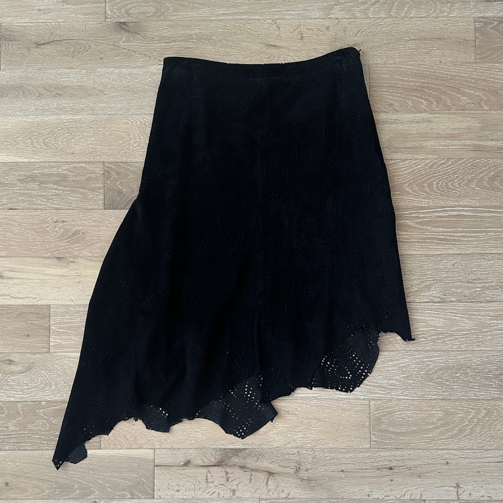 Chic Asymmetrical Black Skirt